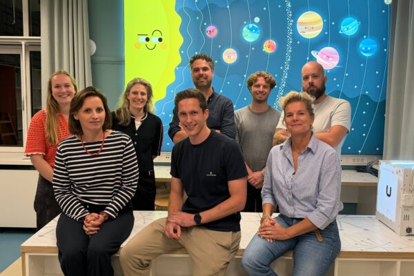 https://www.angelaschoolboxtel.nl/media/FotoMR.jpg